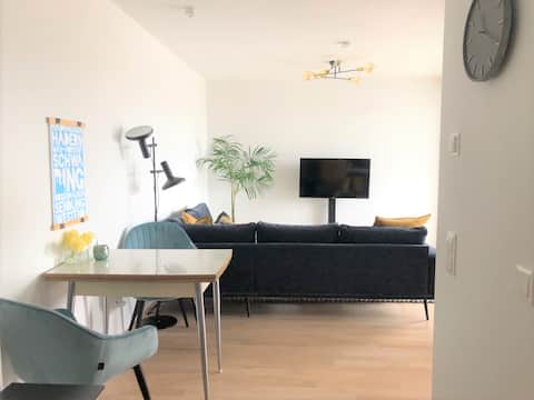Beliebte Airbnb-Anzeige: Above the rooftops of Munich (2-room apartment) in München