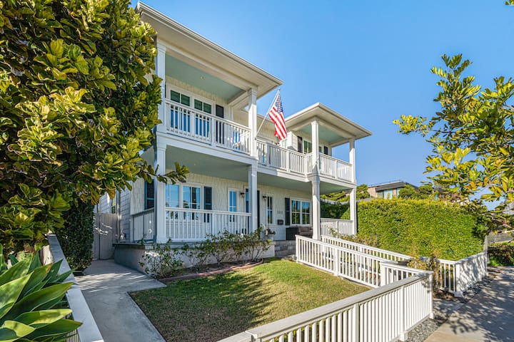 5 Bed LUXURY family house, 8 blocks from the beach gallery image 3