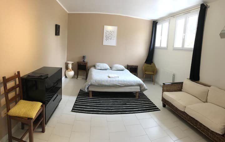 საძინებელი 1