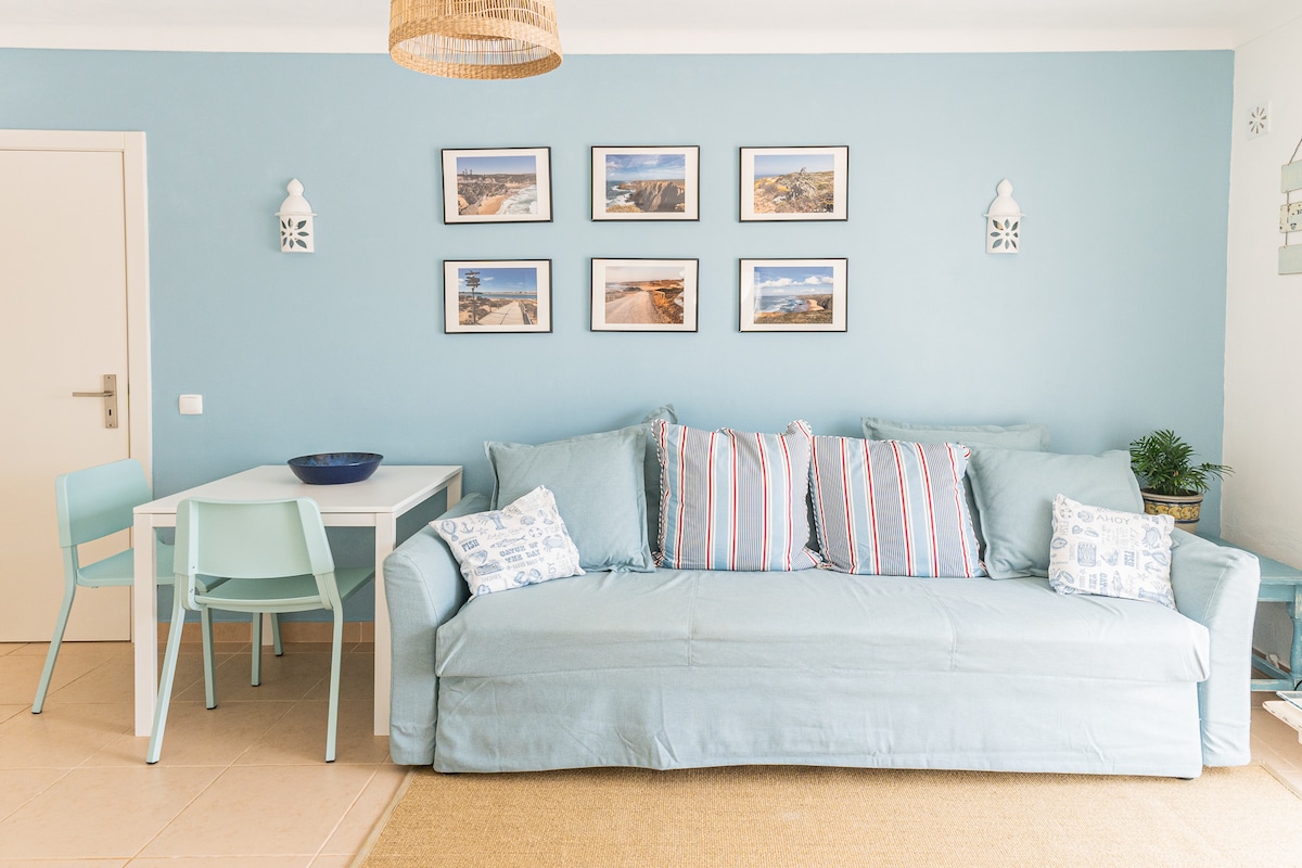 Top Airbnb: 'Little Haven' - a sunny apartment with pool em Aljezur