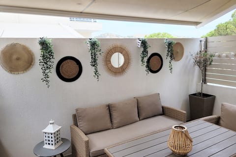 Family & Friends 4-Bedroom beach break!
