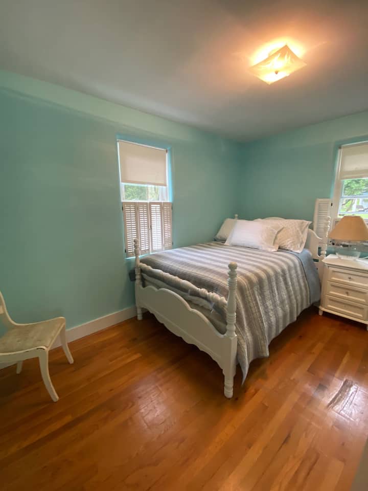 Спална соба 2 , полн кревет.