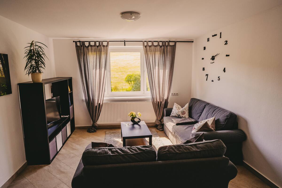 Hauptschlafzimmer mit Doppelbett