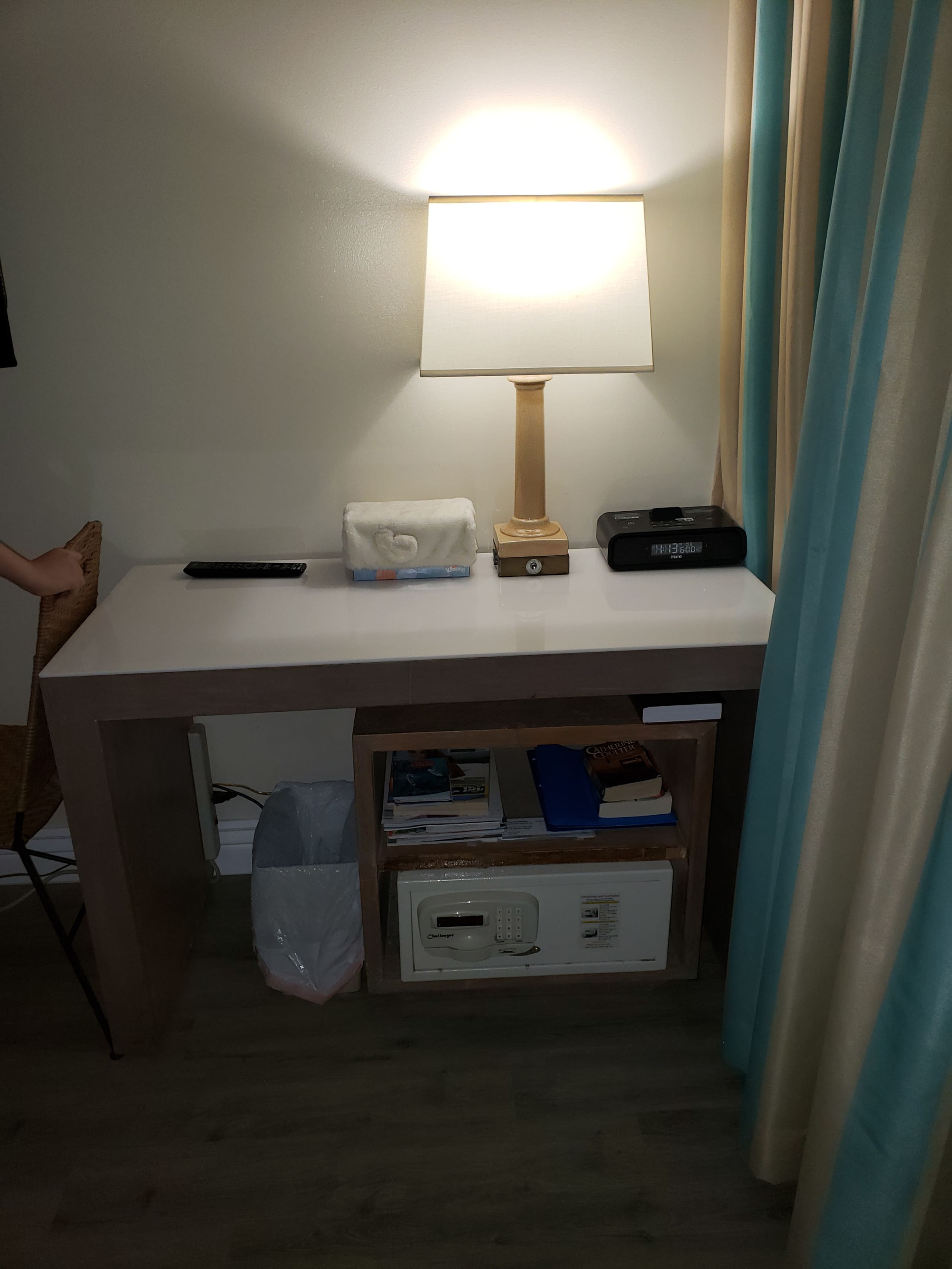 Condo in Honolulu · ★4.76 · Studio · 2 beds · 1 bath - Image 13