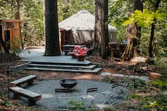 Your+private+Yurt+in+the+woods+-2+miles+to+town%21