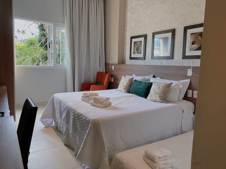 Hills Flat Itaipava PUC05 Granja Brasil Resort Condomínios para