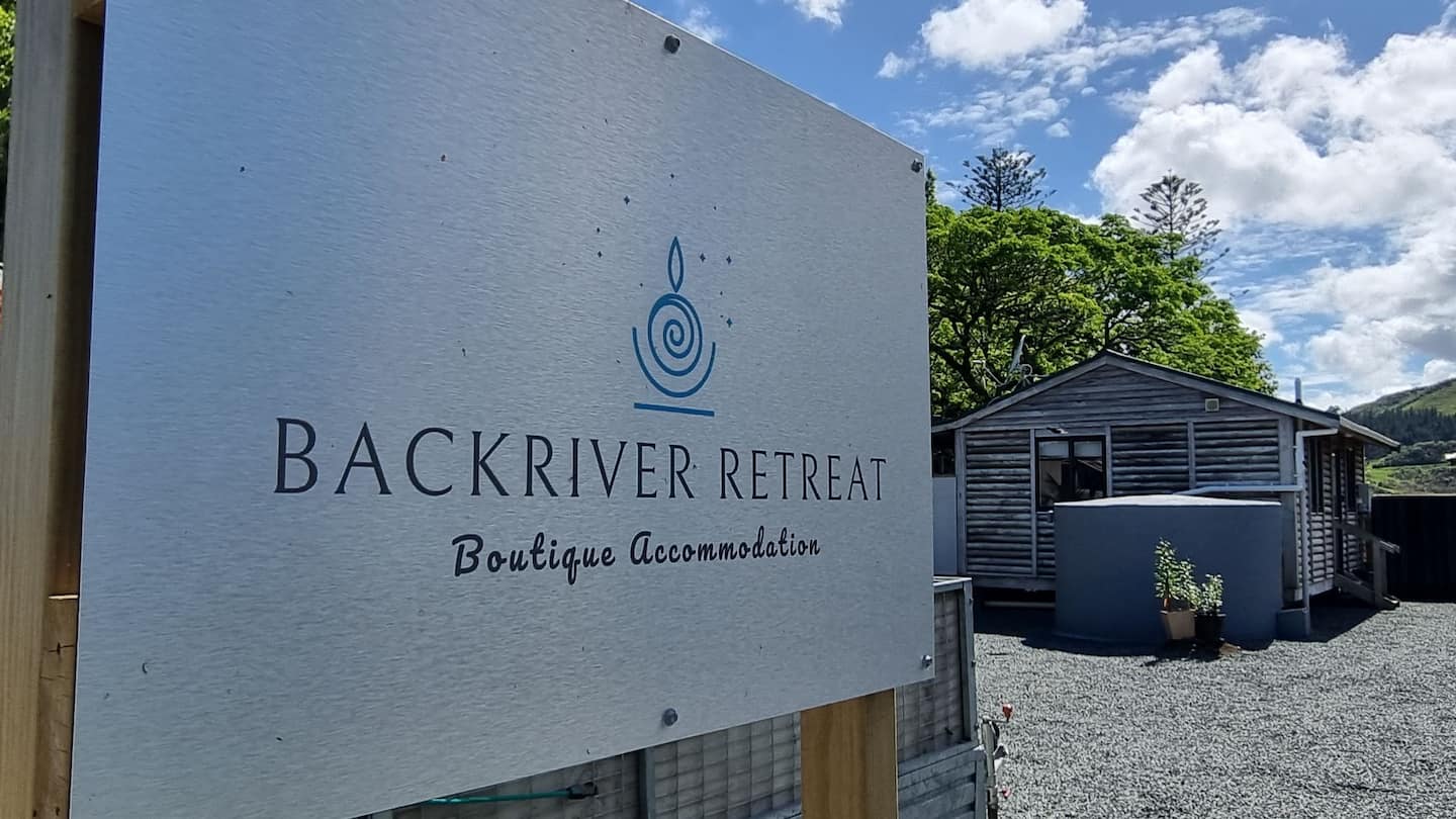 Backriver Retreat ~ Spa And Stars ~ 3