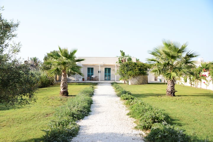 Fabulous villa on the beach in southern Sicily
