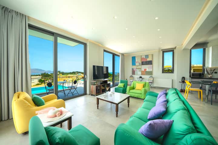 Step into a bright, open-concept ground floor that includes: A cozy yet elegant living area - A fully equipped kitchen for home-cooked meals - A dining space ideal for gatherings