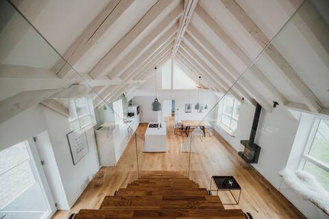 “STADT-LAND-SCHEUNE” - Landloft in the attic floor
