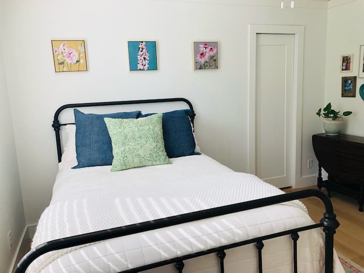 Full size-bed room upstairs.