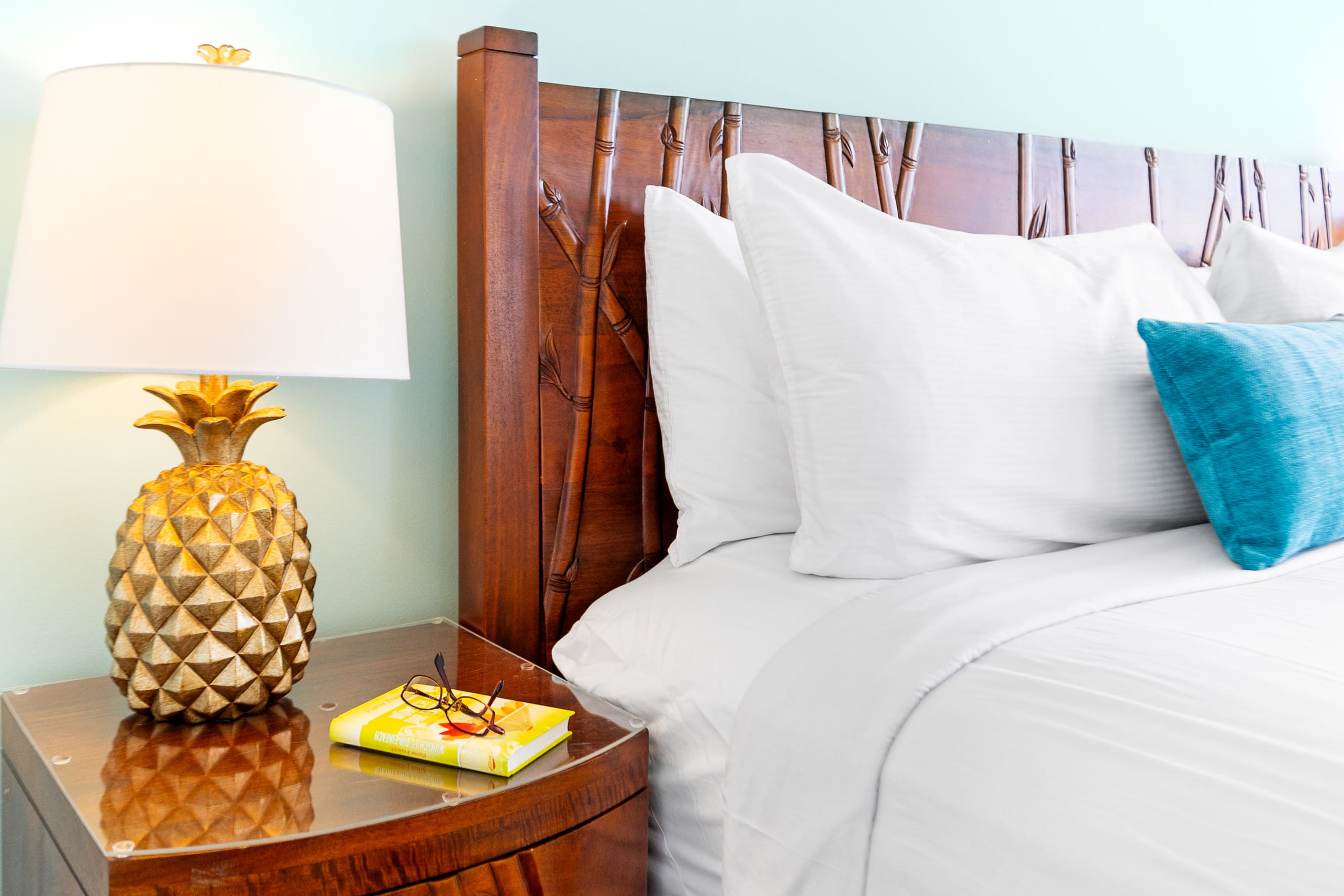 Condo in Honolulu · ★4.91 · 1 bedroom · 2 beds · 1 private bath - Image 25