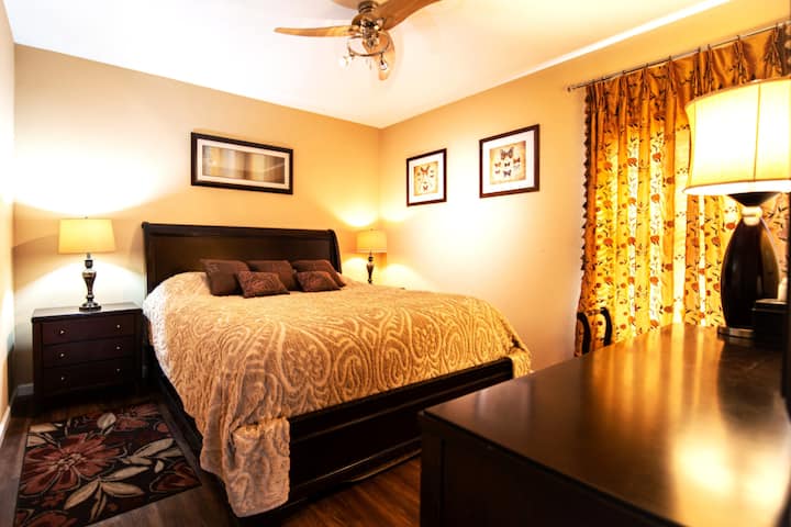 卧室# 2加大双人床