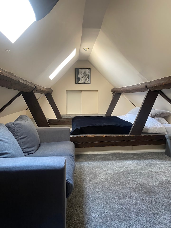 Bedroom 3 with eaves 