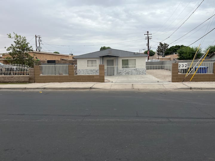 NEWLY REMODELED HOME IN THE HEART OF SOMERTON. Houses for Rent in