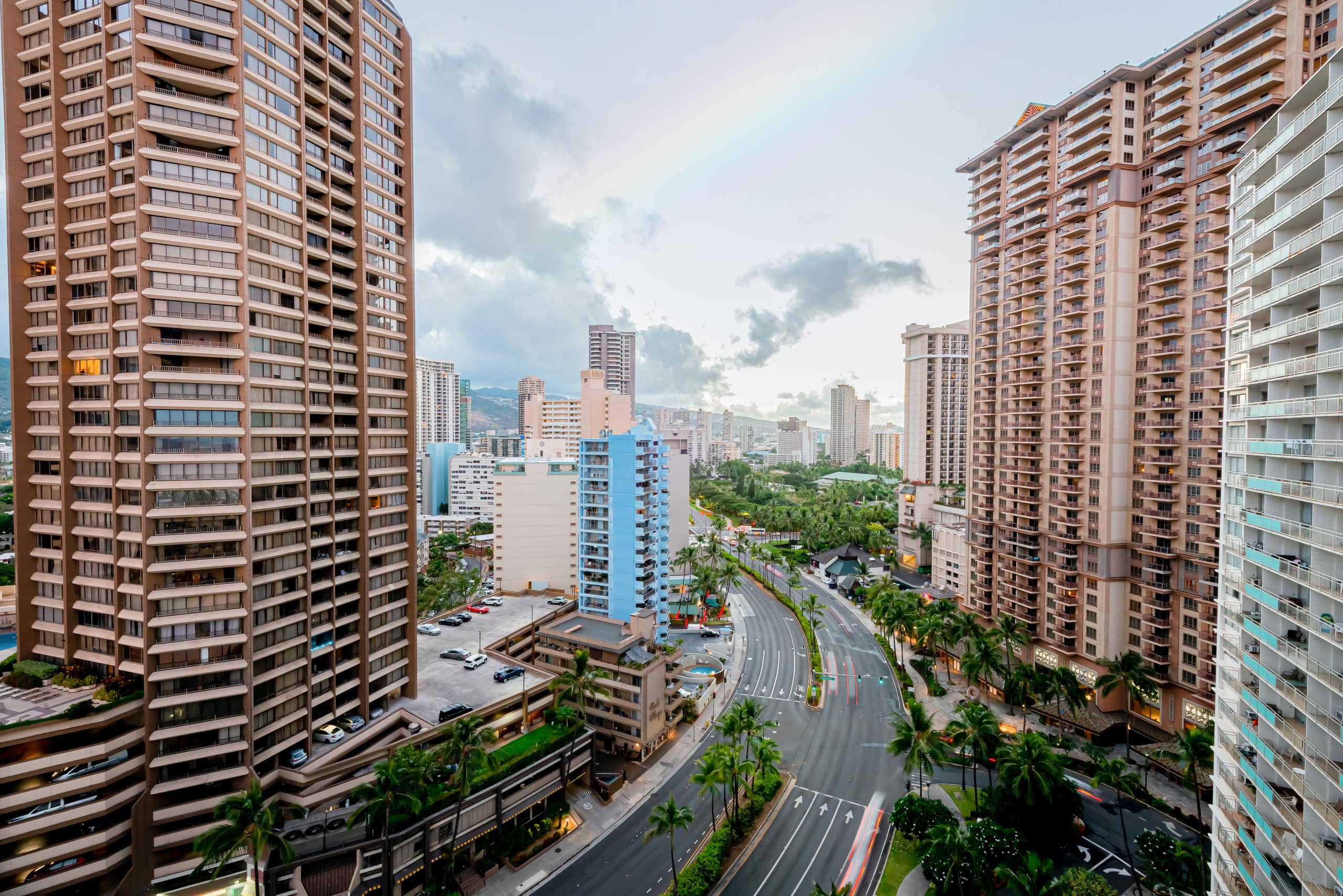 Condo in Honolulu · ★4.94 · 1 bedroom · 2 beds · 1 private bath - Image 12