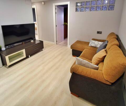 Top Airbnb: Apartamento El Manso L´Arena, 150 m. Beach, Gijón in Gijón / Xixón