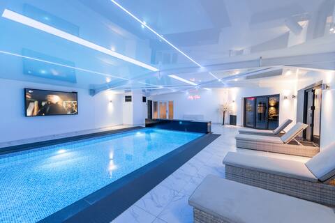 Luxury Home with PRIVATE indoor pool