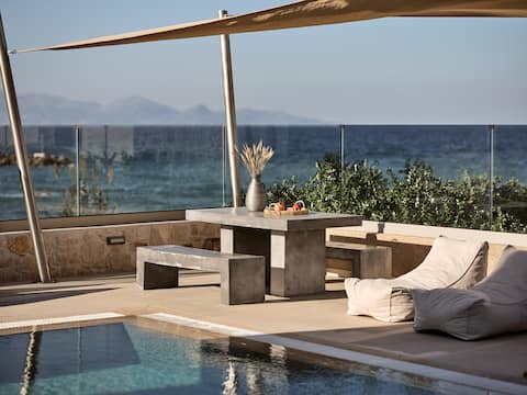 Seaside Luxury LaLune Villa, with Heated Pool