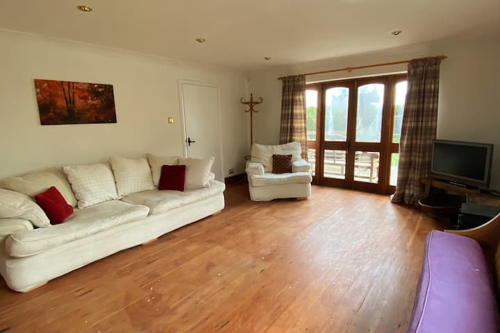 Breach Barn, A Very Bright Spacious Home From Home - Marlborough