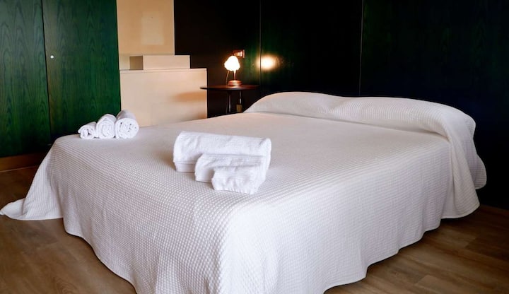 Kamera ya matrimoniale con bagno privato Chumba cha・ watu wawili kilicho na bafu ya kibinafsi