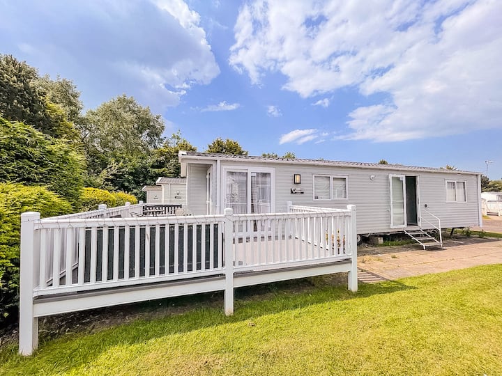 Beautiful 6 Berth Caravan At Southview Holiday Park In Skegness Ref 33031s - Skegness