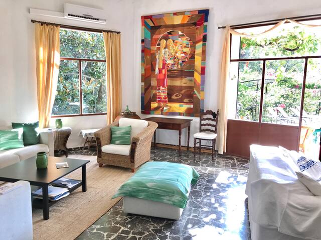 Stunning Villa & Garden w/ Pool & Sweeping Views gallery image 5