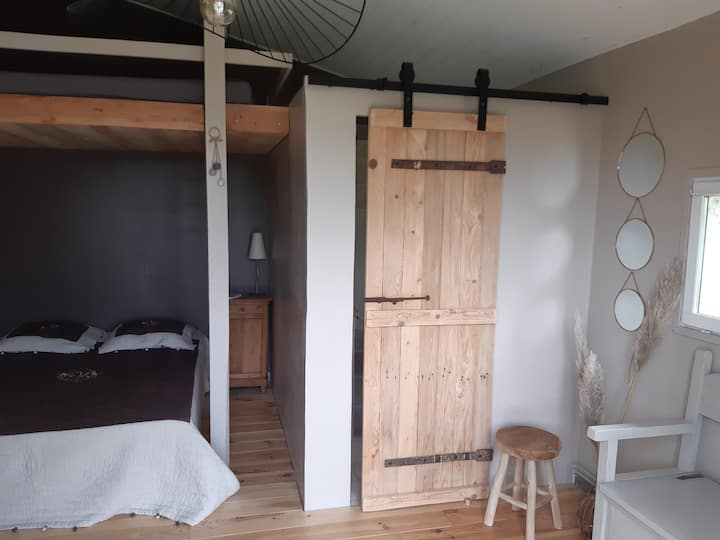 Room under the apple tree Bed and breakfasts for Rent in Marolles