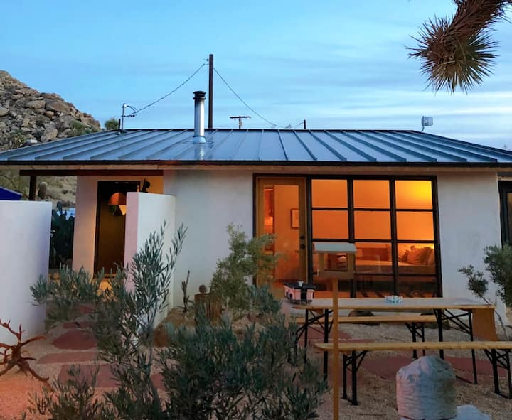 Carrol Rocks Carroll Rock: privacy, outdoor shower & bath - Houses for Rent in ...