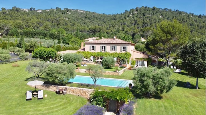 La Bastide des Amandiers, in a lavender setting