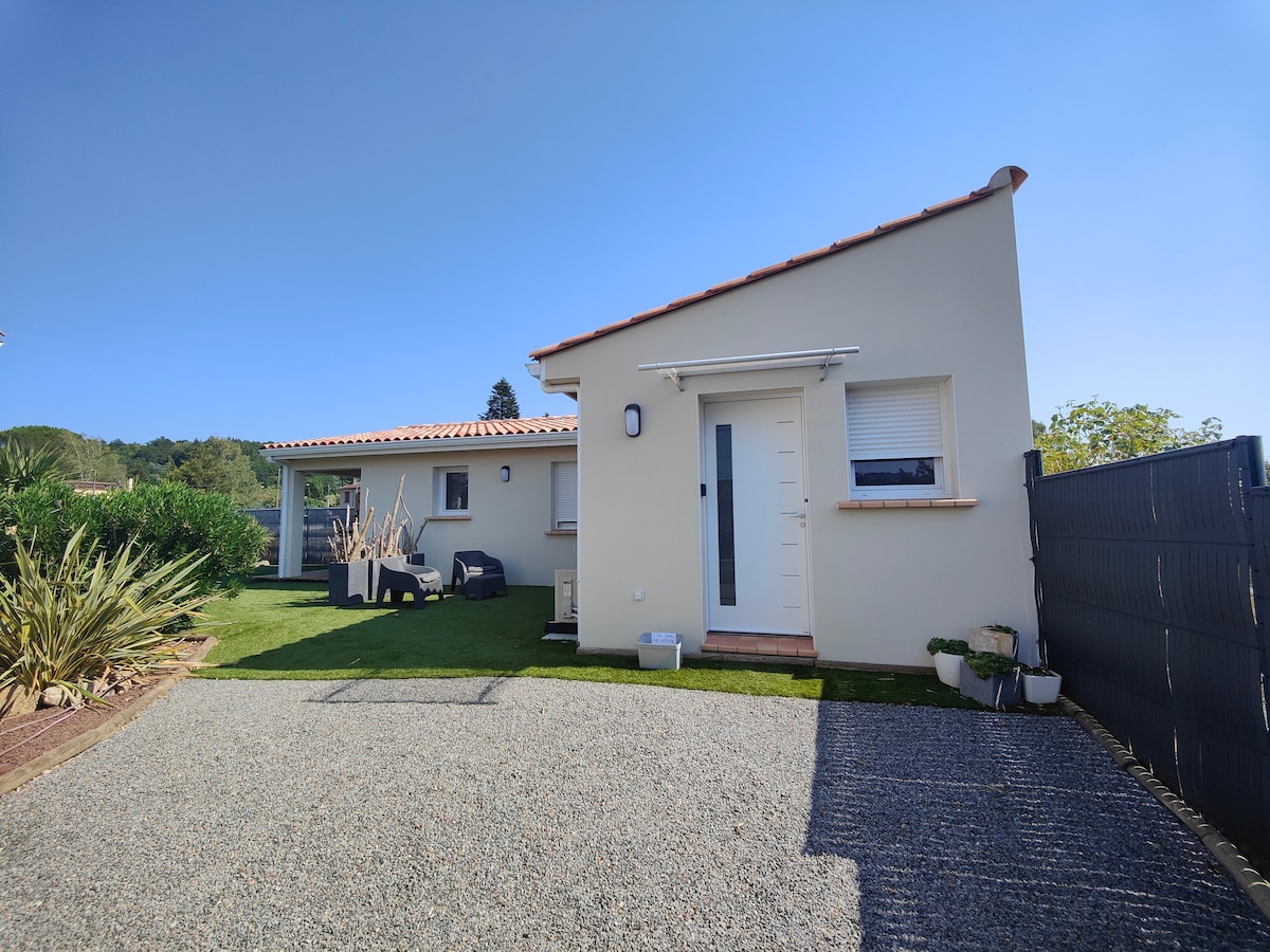 Airbnb con migliori performance: Cozy independent house in Castres a Castres