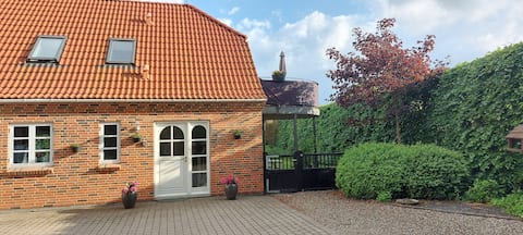Top performing Airbnb: Beautiful apartment in rural surroundings, close to town in Nordfyns