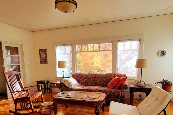 Charming Private Apartment At Lake Merritt - Emeryville, CA