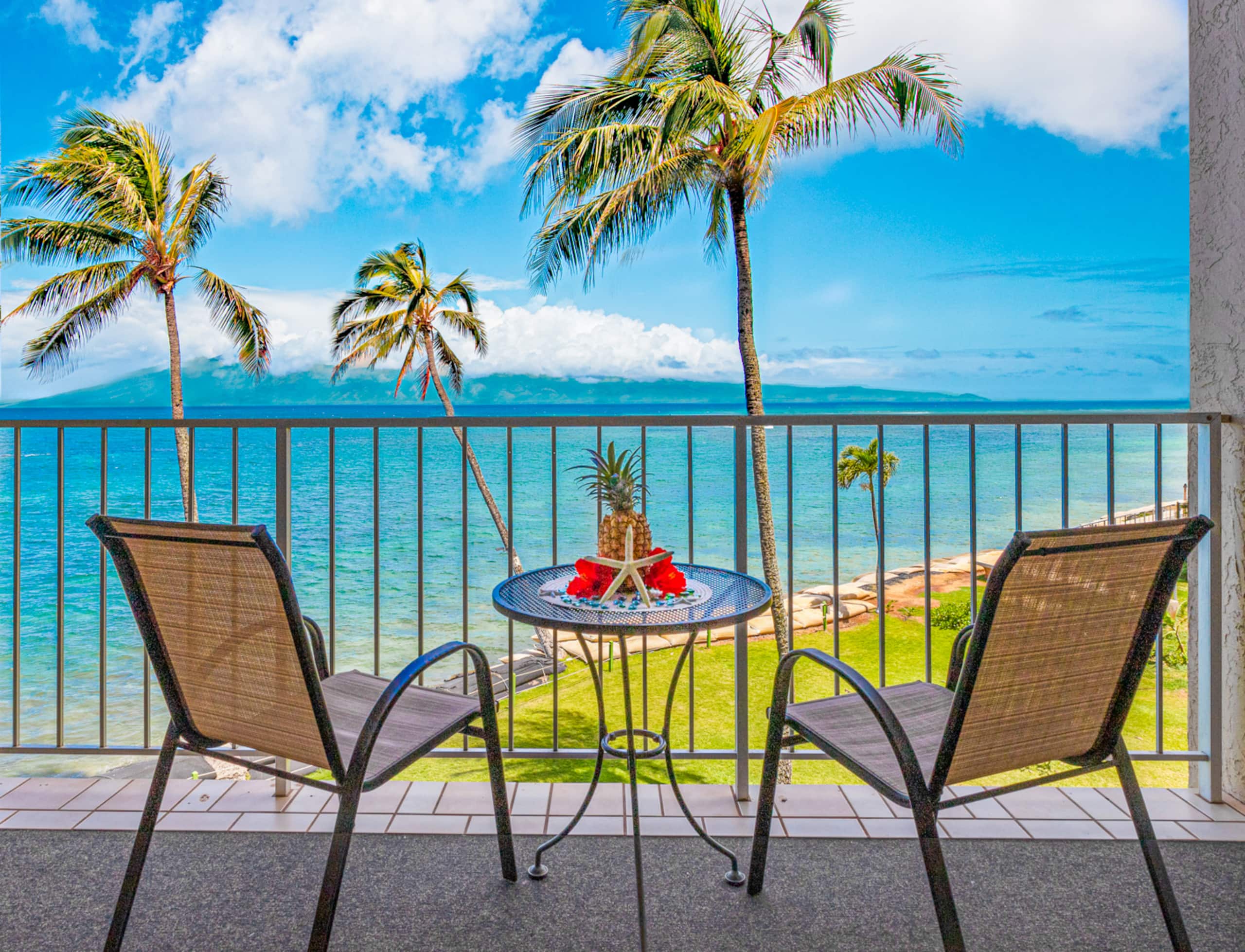 Condo in Lahaina · ★4.83 · 1 bedroom · 2 beds · 1 bath - Image 18