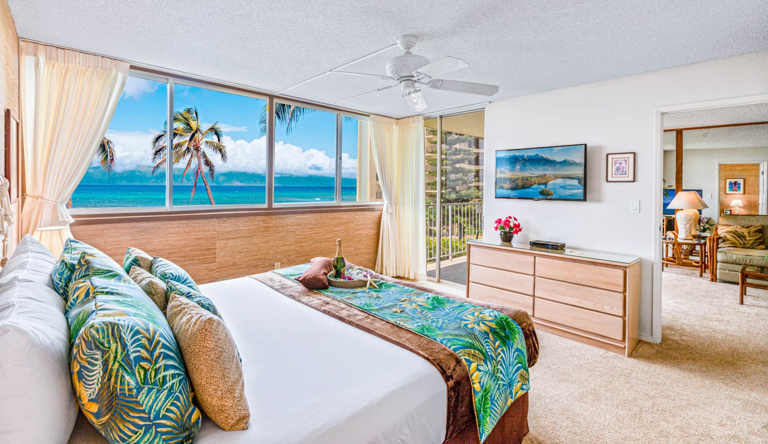Condo in Lahaina · ★4.83 · 1 bedroom · 2 beds · 1 bath - Image 12