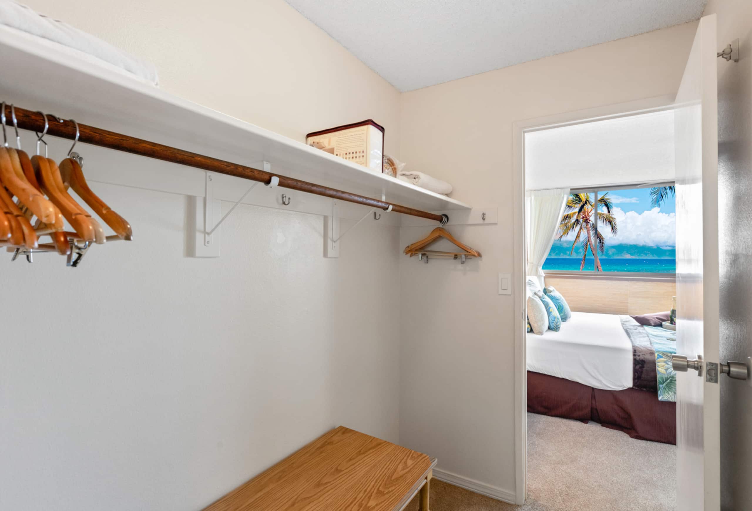 Condo in Lahaina · ★4.83 · 1 bedroom · 2 beds · 1 bath - Image 13