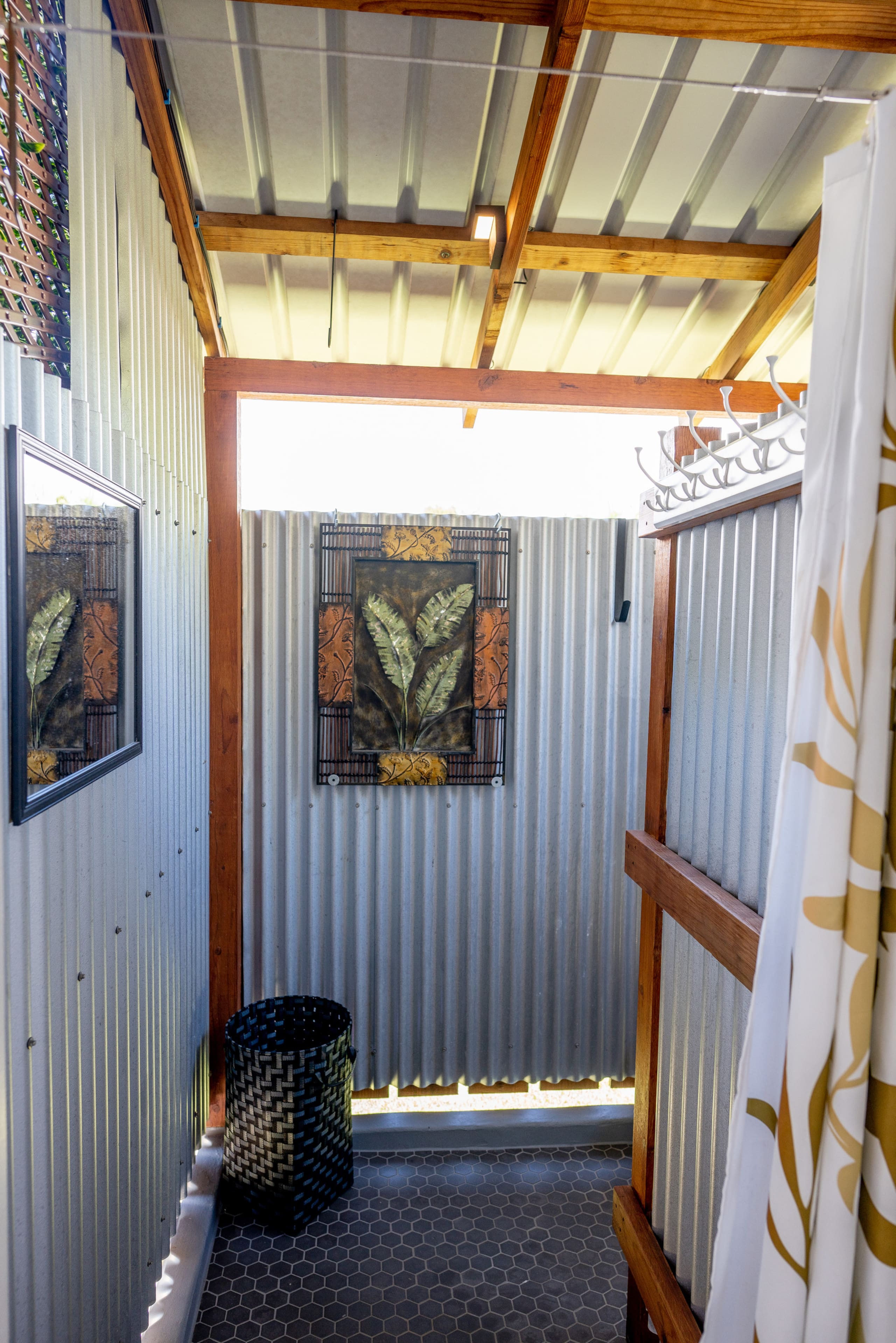 Rivendell Oasis: Private Hot tub! NO cleaning fee! - Image 26
