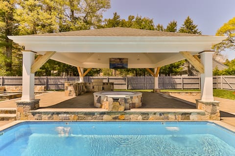 Beachside Retreat pool&spa bball court