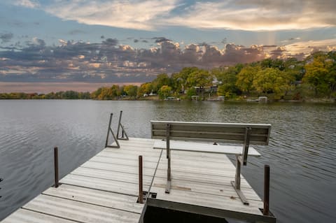 Cottage on Lake George
