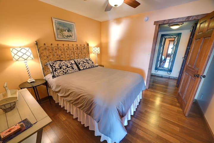 Queen 2nd Bedroom