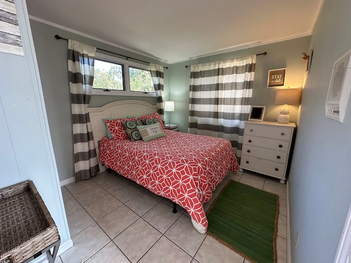 楼下公寓-卧室（全功能）