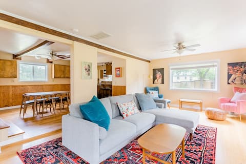 Peaceful in-town oasis