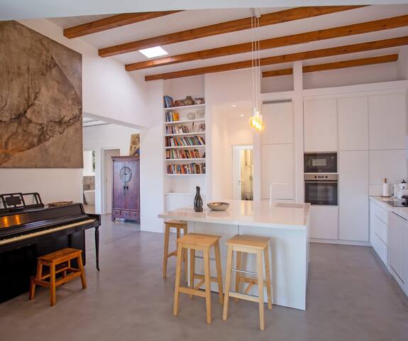 Brand New Sea Breeze 5Bedroom Mykonos Luxury Villa gallery image 3