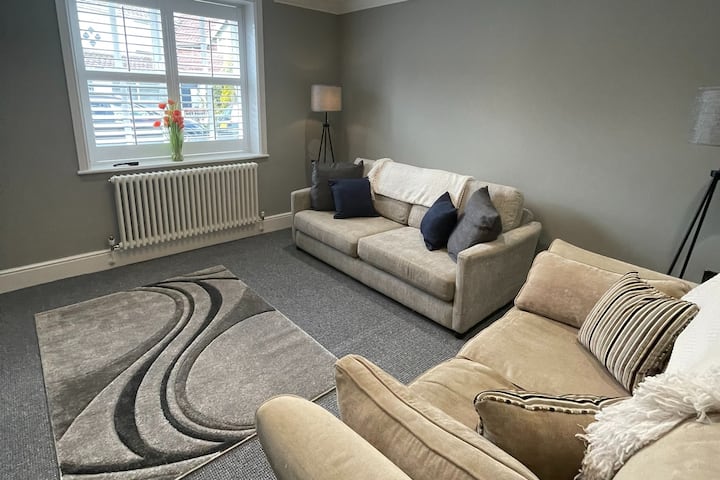 Ruelle - Stunning Three Bedroom Durham Home - Durham