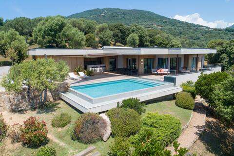 CASA NINA sea view, beach access, heated pool