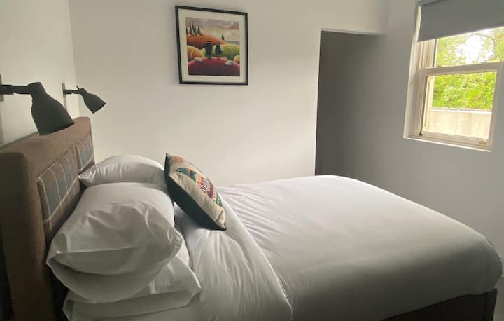 คอทเทจ 1 ห้องนอนเตียงใหญ่ชั้นล่าง