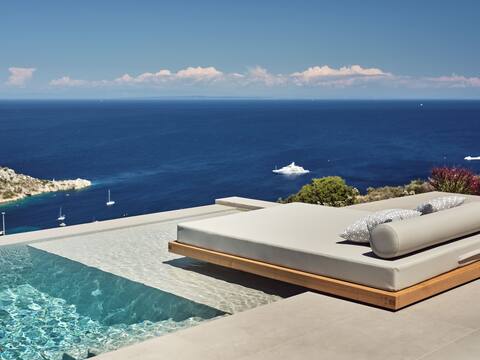 Jasmine Luxury Suite - Etheria Villas & Suites