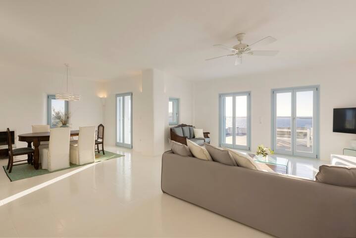 Thea Villas Paros, Villa Turquoise, private pool gallery image 3