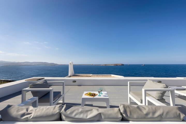 Thea Villas Paros, Villa Turquoise, private pool gallery image 5