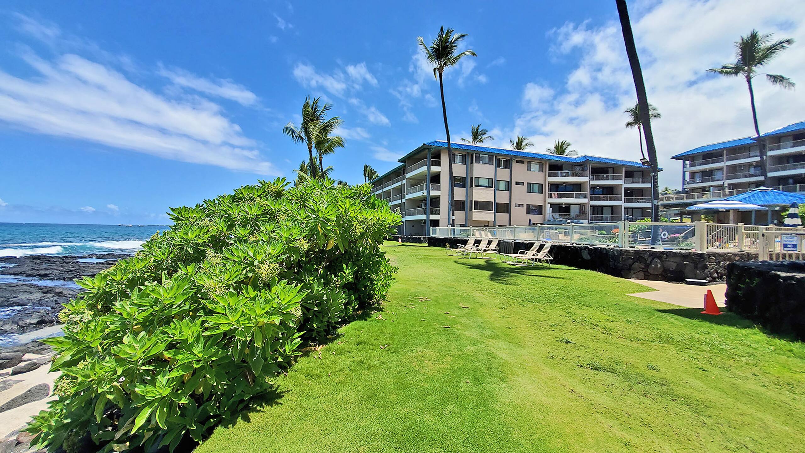 Condo in Kailua-Kona · ★4.87 · 1 bedroom · 2 beds · 1 bath - Image 20